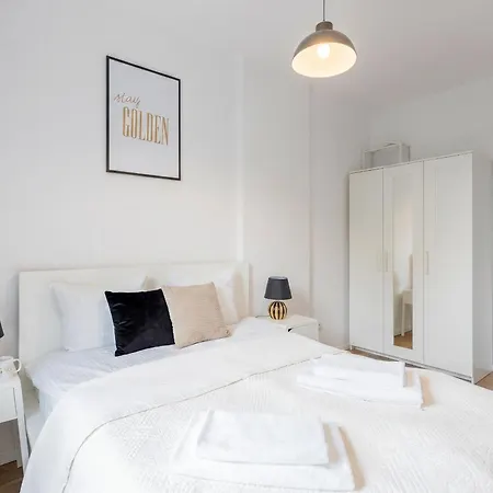 Urban - Great Location - Center - Pereca